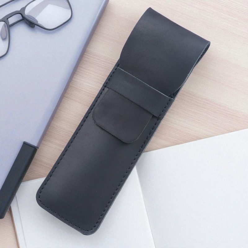 Suport Din Piele Naturala Albastra Pentru Instrumente De Scris Suport Din Piele Naturala Albastra Pentru Instrumente De Scris