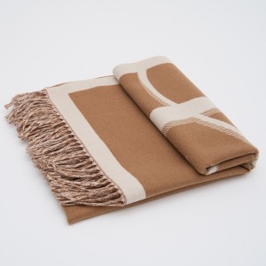 Esarfa Dubla Maro Cu Ciucuri Esarfa Dubla Maro Cu Ciucuri