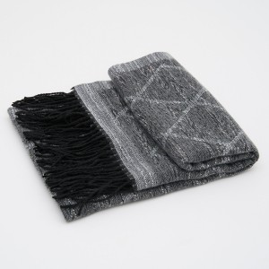 Fular Gri Imprimeu Etno Fular Gri Imprimeu Etno